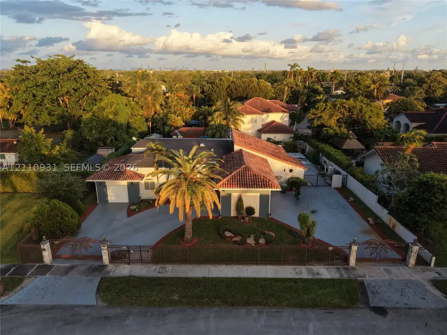 3005 SW 99th, Miami, FL 33165 - #2