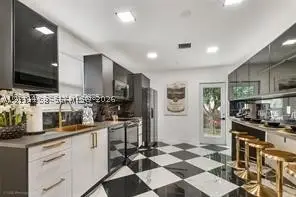 919 NW 49th, Miami, FL 33127
