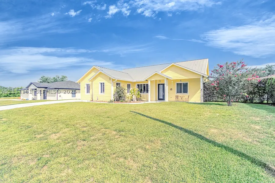 374 Parker St Ne, Lake Placid, FL 33852 - #3