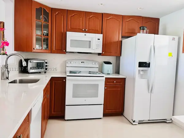 3955 N Nob Hill #508, Sunrise, FL 33351