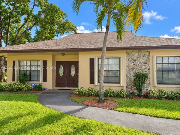 7513 SW 28th #29, Davie, FL 33314