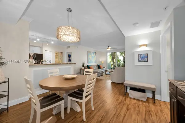 2421 NE 65th #211, Fort Lauderdale, FL 33308