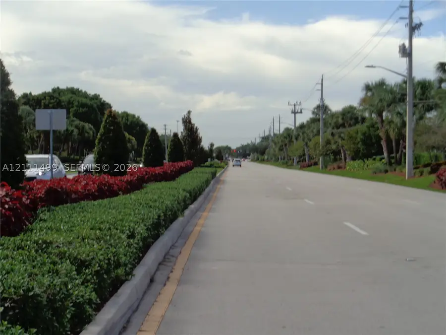 900 SW 128th #401D, Pembroke Pines, FL 33027 - #2