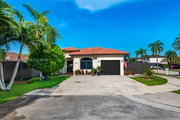 20016 NW 81st, Hialeah, FL 33015