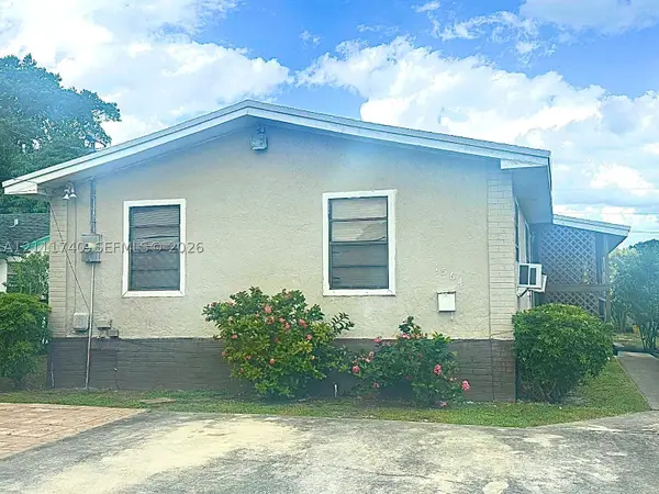 1564 W 20th, Riviera Beach, FL 33404