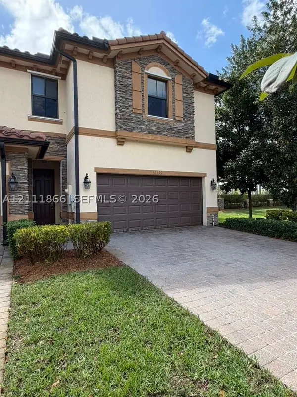 12350 S Village, Davie, FL 33325