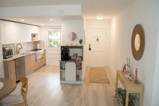 201 Galen #110, Key Biscayne, FL 33149
