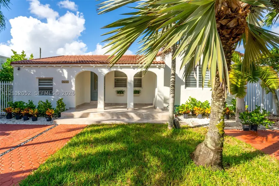 5635 SW 5th, Miami, FL 33134 - #2