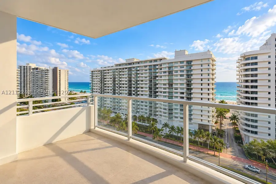 5600 Collins #14W, Miami Beach, FL 33140 - #2