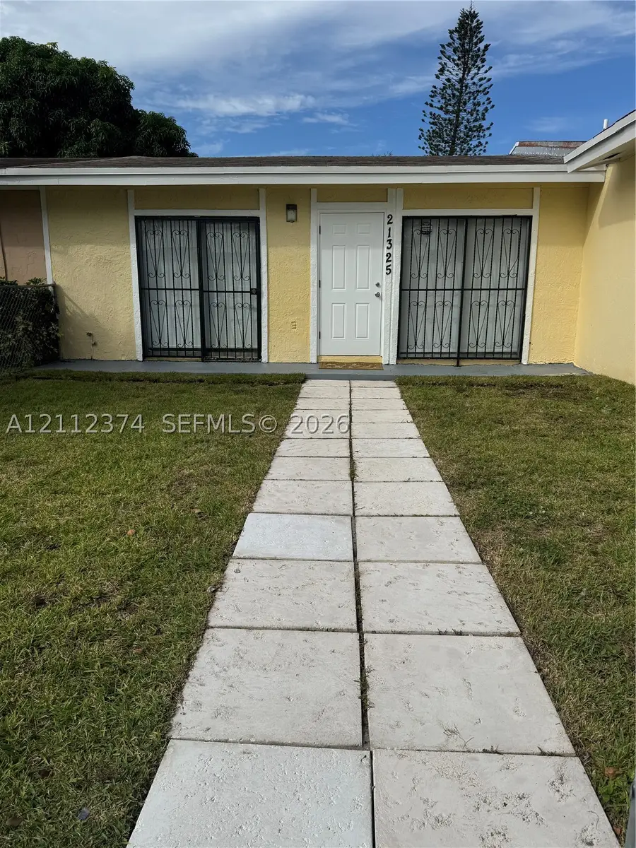 Address Withheld By Seller, Miami Gardens, FL 33055 - #2