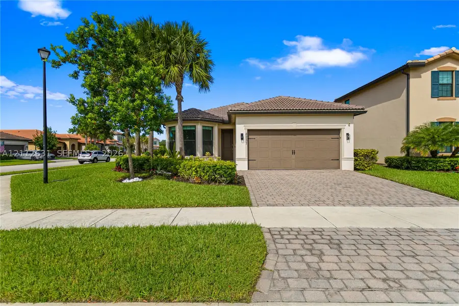 8257 NW 79th, Tamarac, FL 33321 - #2