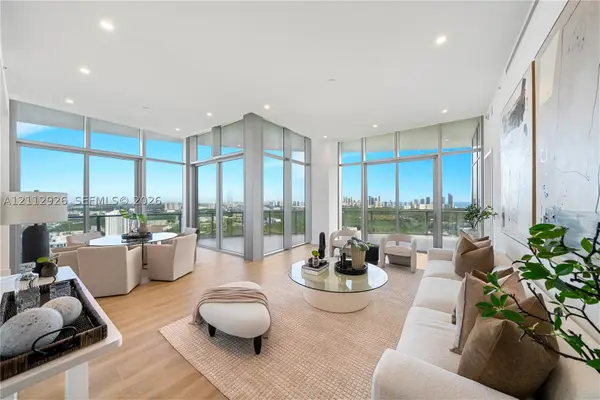 2411 Laguna #3211, North Miami, FL 33181