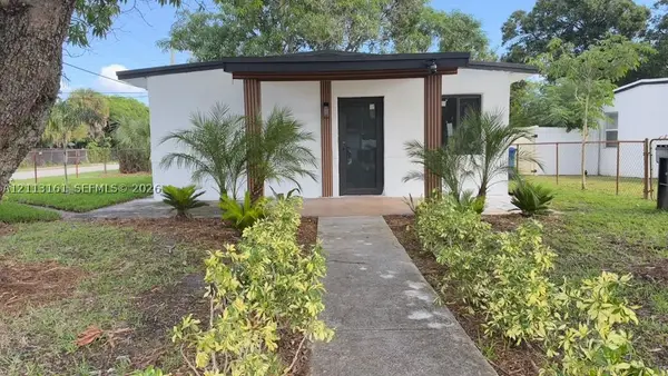 450 NW 20th, Fort Lauderdale, FL 33311