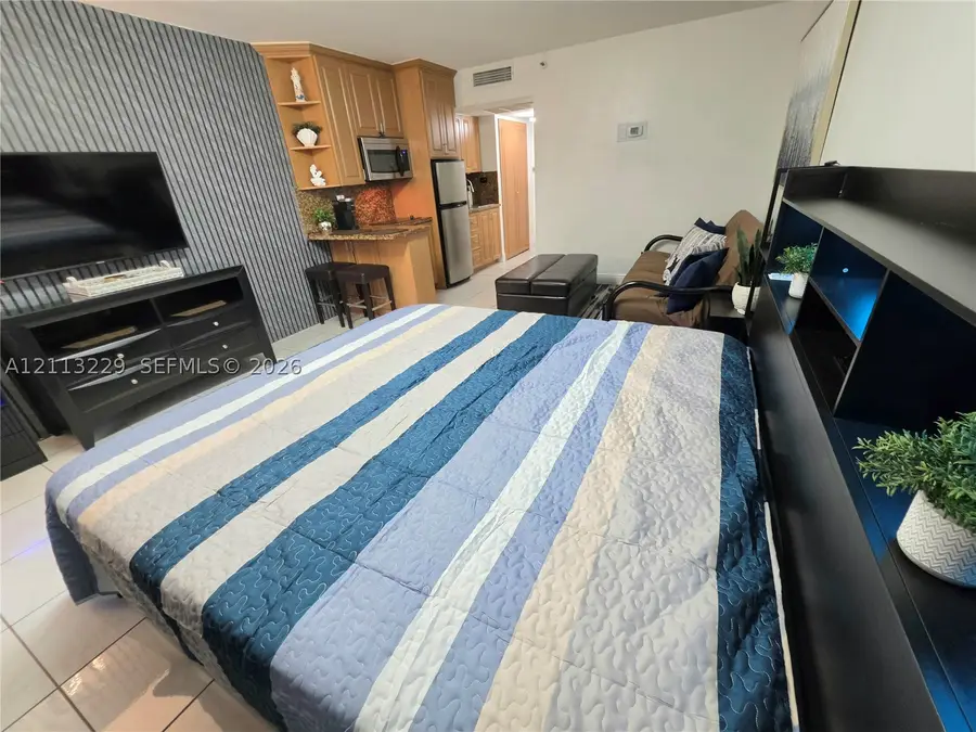 19201 Collins #432, Sunny Isles Beach, FL 33160 - #3