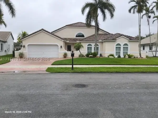 9012 Southern Orchard Rd N, Davie, FL 33328
