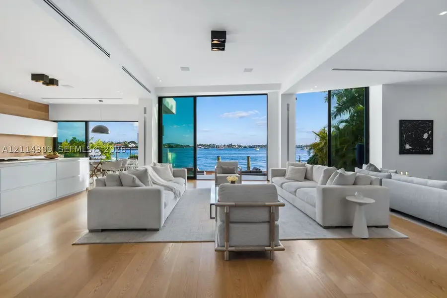 1374 S Venetian, Miami Beach, FL 33139 - #3
