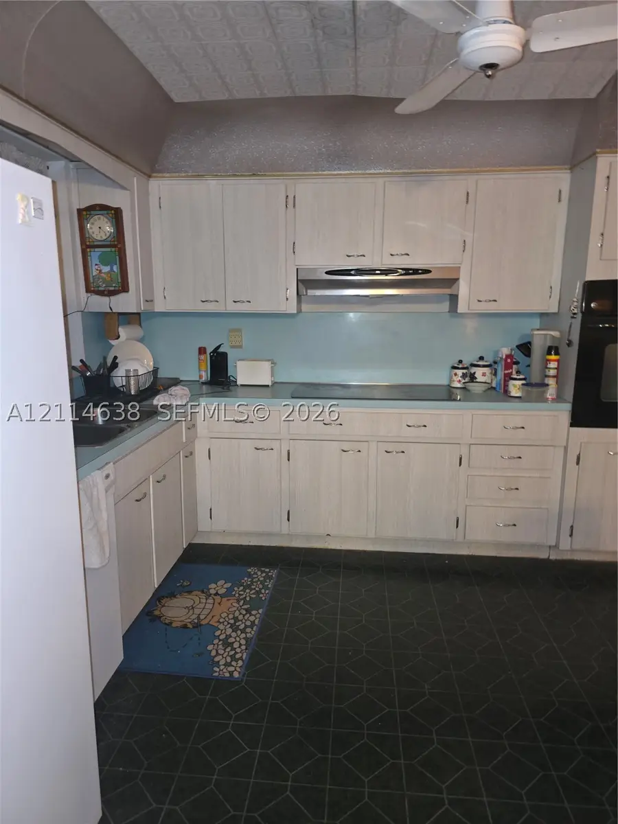 Address Withheld By Seller, Pembroke Pines, FL 33023 - #2