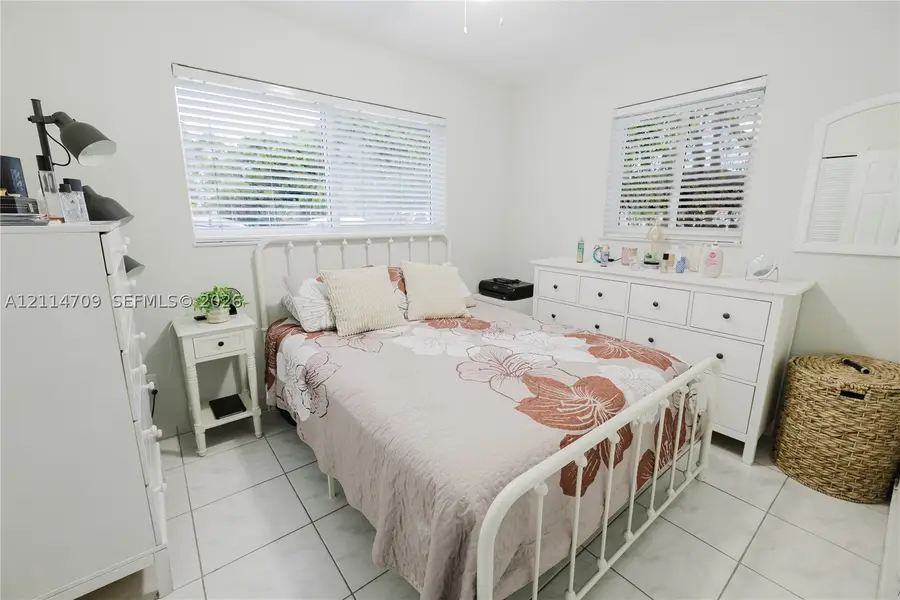 Address Withheld By Seller, Miami, FL 33155 - #3