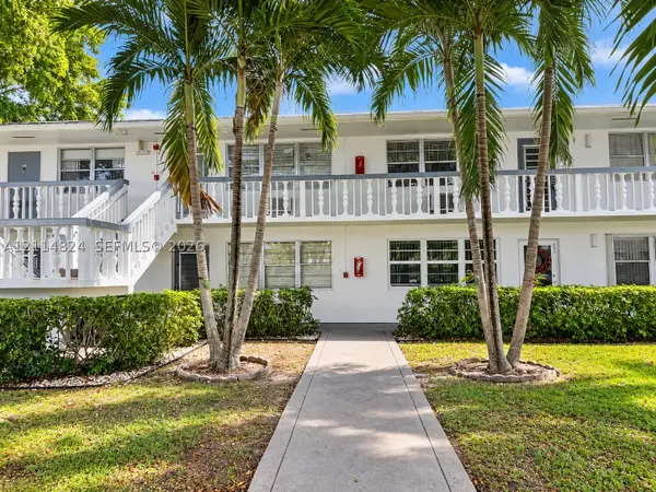 563 Durham T #563, Deerfield Beach, FL 33442