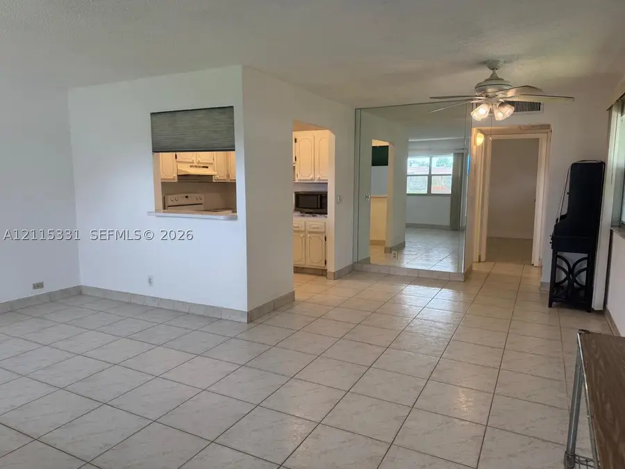 22 Valencia A, Delray Beach, FL 33446 - #2