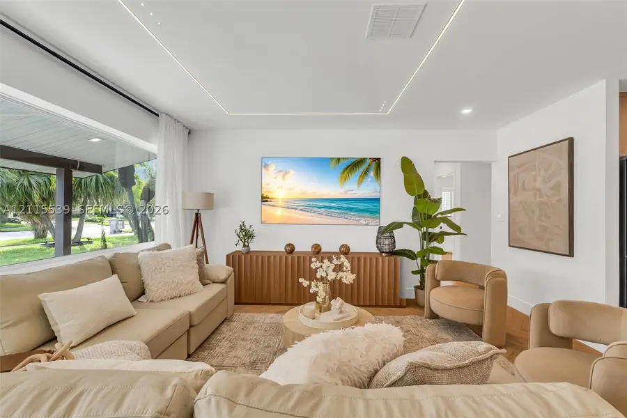 381 SE 6th, Pompano Beach, FL 33060 - #2