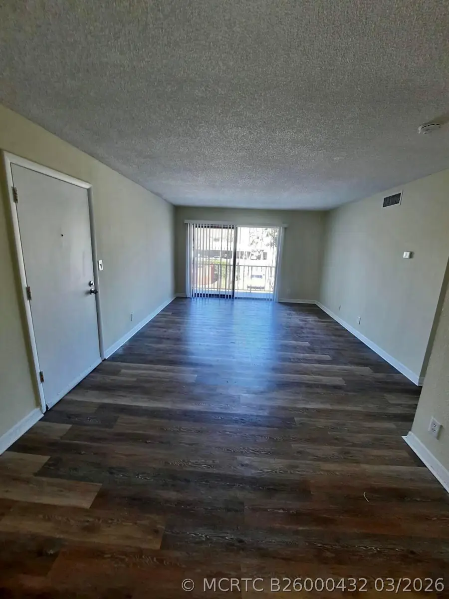 409 Executive Center Drive #208, West Palm Beach, FL 33401 - #2