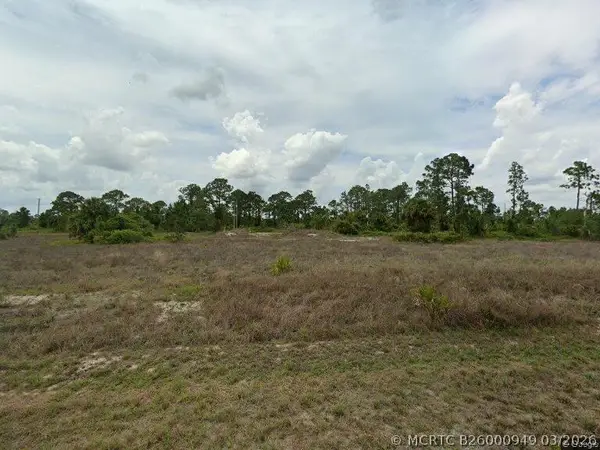 652 Mulberry Avenue S, Lehigh Acres, FL 33974