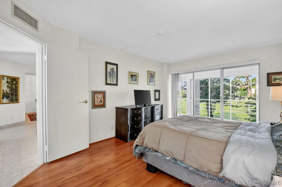 3810 Via Poinciana #206, Lake Worth, FL 33467 - #3