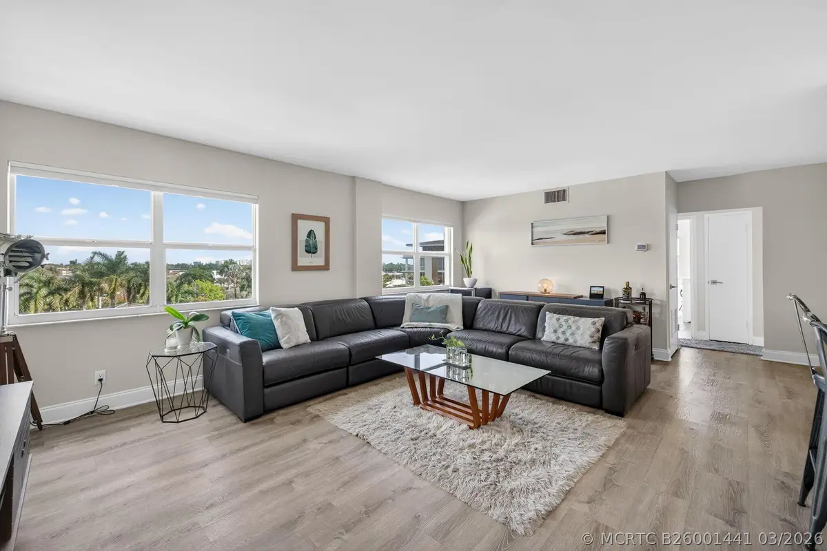 2555 NE 11th Street #609, Fort Lauderdale, FL 33304 - #1