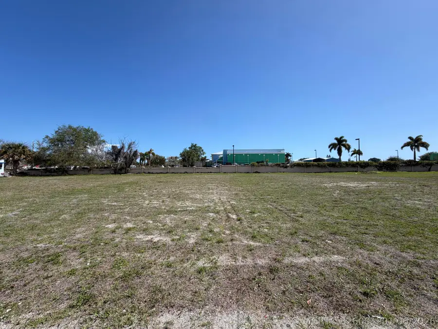705 SE Tarpon Avenue, Stuart, FL 34994 - #2