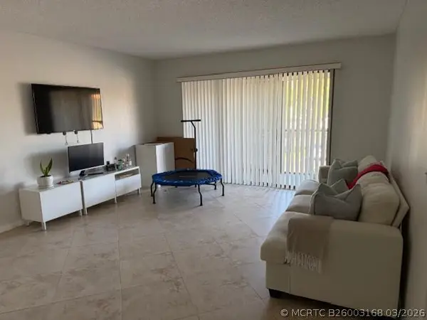 812 Sky Pine Way #D2, Greenacres, FL 33415