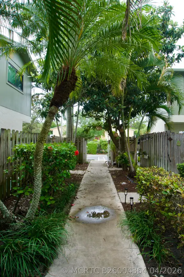 4320 Lilac Street #2c, Palm Beach Gardens, FL 33410