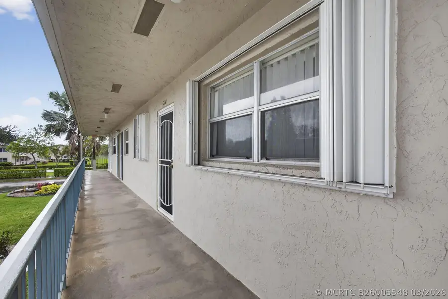 202 Oxford 200, West Palm Beach, FL 33417 - #3