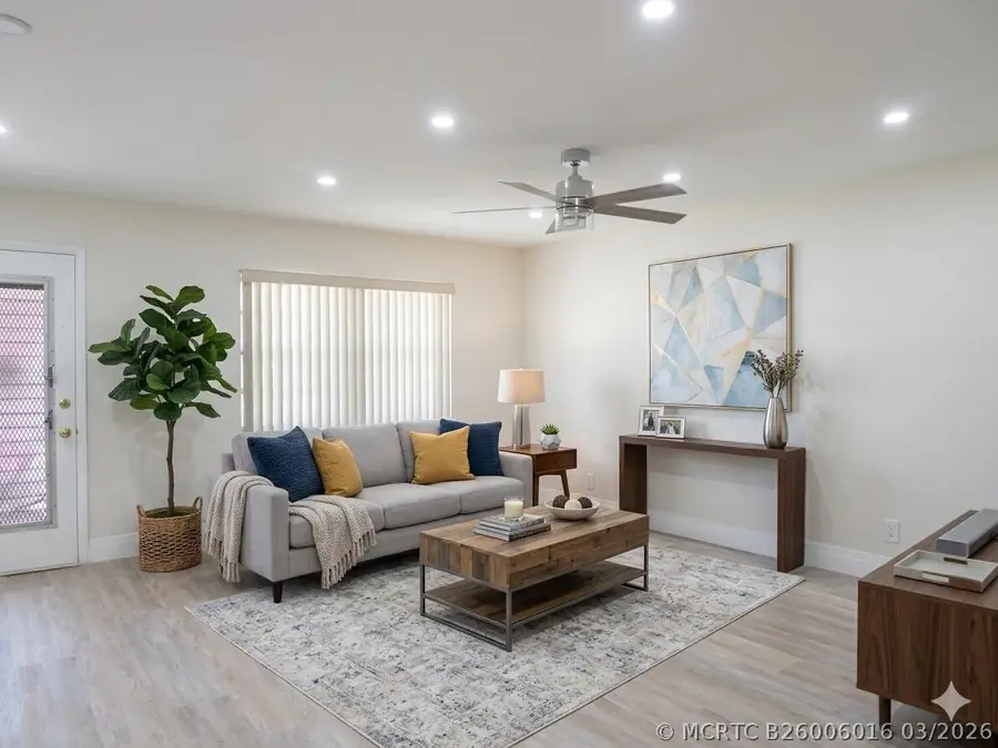 557 Burgundy L, Delray Beach, FL 33484 - #2