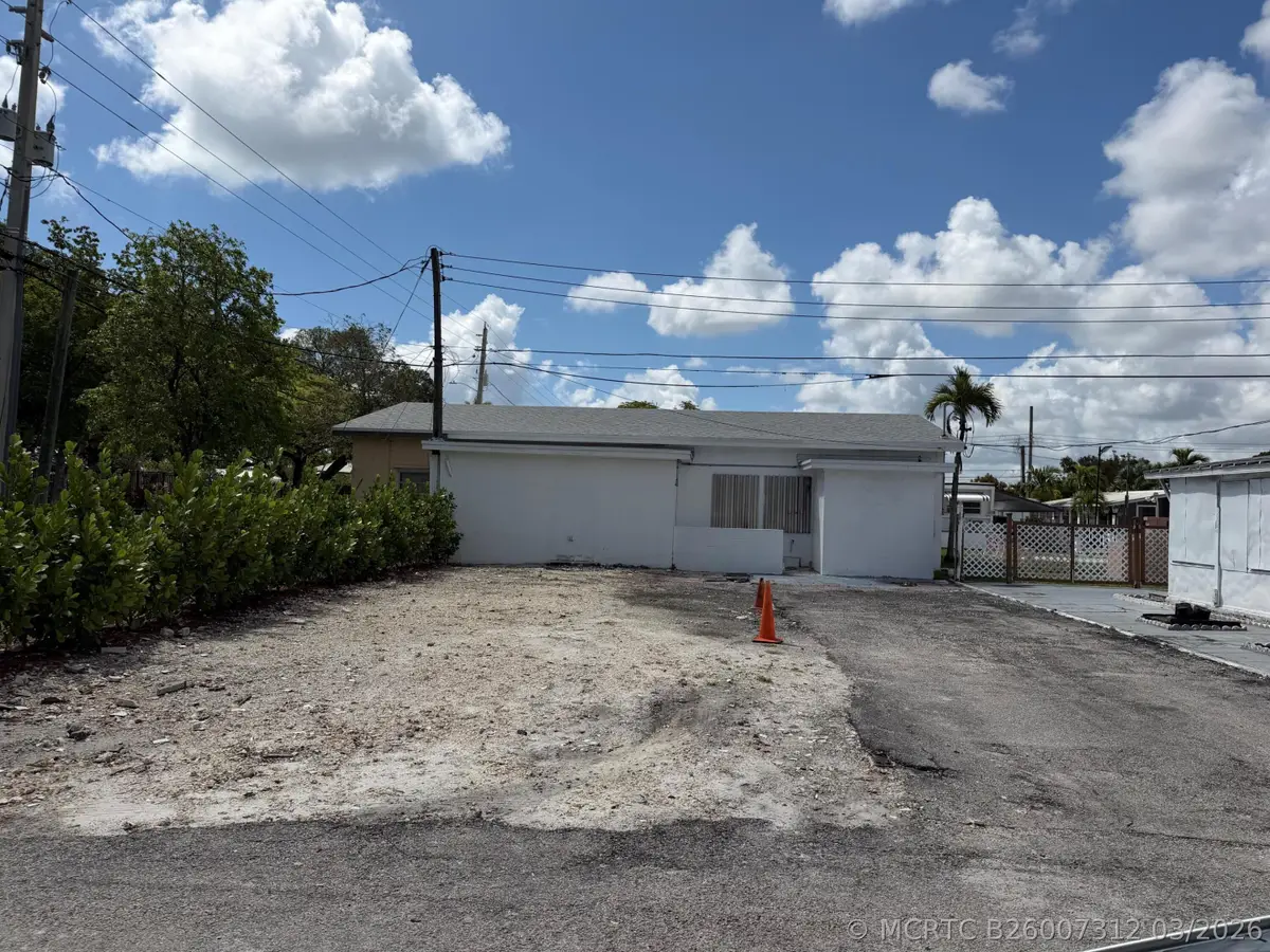 801 SW 1st Street, Hallandale Beach, FL 33009 - #1