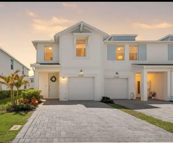 5747 SE Edgewater Circle, Stuart, FL 34997