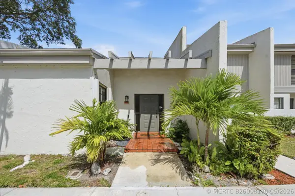 1097 NW 98th Terrace #110, Pembroke Pines, FL 33024