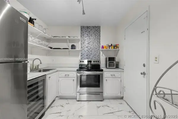 4043 NW 16th Street #201, Lauderhill, FL 33313
