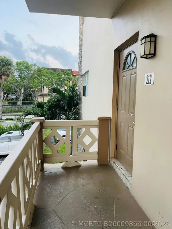 5051 W Oakland Park Boulevard W #Unit E212, Lauderdale Lakes, FL 33313