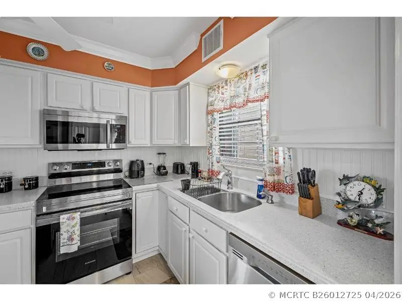 Address Withheld By Seller, Vero Beach, FL 32962 - #3