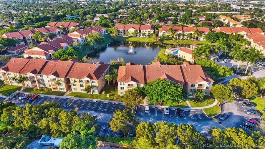 310 Villa Circle #310, Boynton Beach, FL 33435 - #2