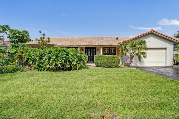 1721 SW 69th Avenue, Plantation, FL 33317