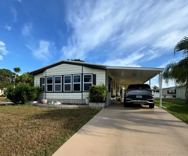 1 Grande Camino Court, Fort Pierce, FL 34951