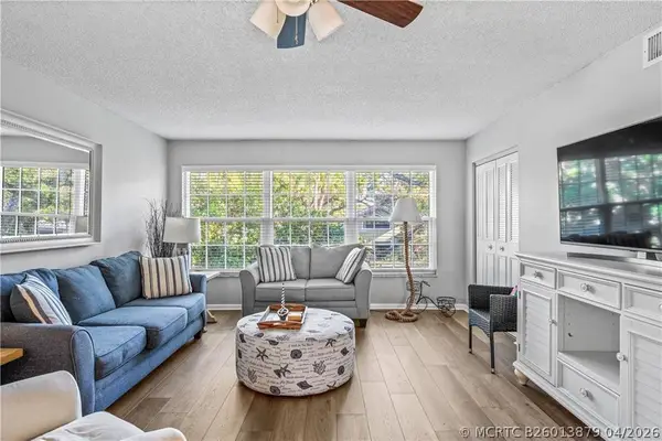 Address Withheld By Seller, Vero Beach, FL 32963