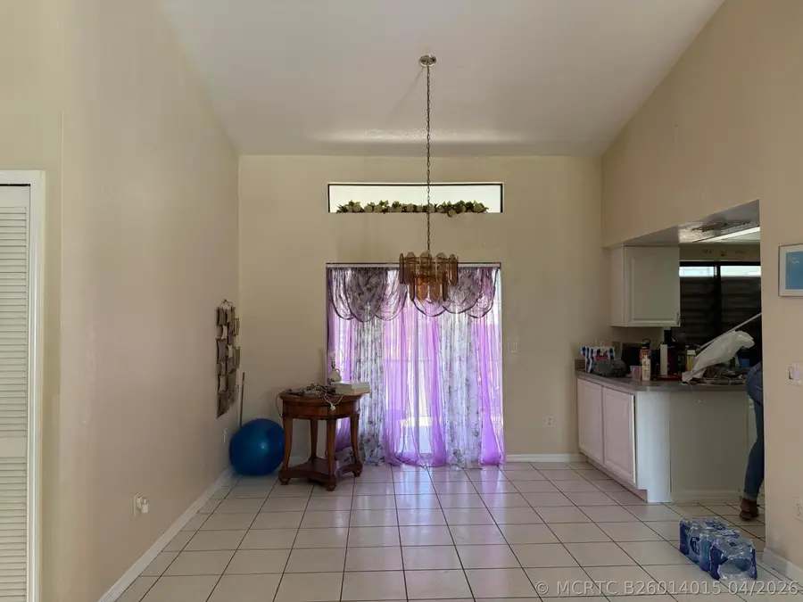 319 SE 27th Street, Cape Coral, FL 33904 - #3
