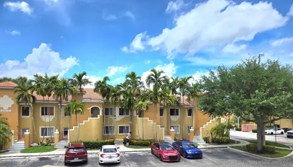 7900 NW 6th Street #205, Pembroke Pines, FL 33024