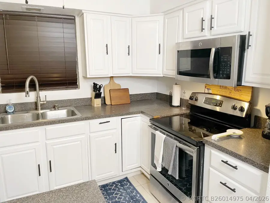 1067 SW 3rd Street, Hallandale Beach, FL 33009 - #3