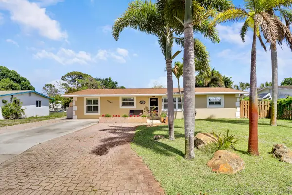 19049 SE Robert Drive, Jupiter, FL 33469