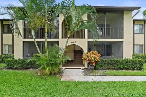 441 Pine Glen Lane #D-2, Greenacres, FL 33463