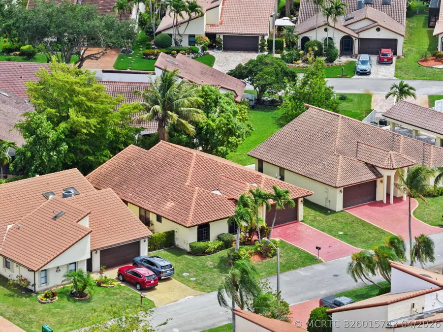 7039 Golf Pointe Circle, Tamarac, FL 33321 - #2
